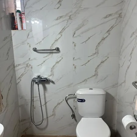 דירה Cozy In Kiáton